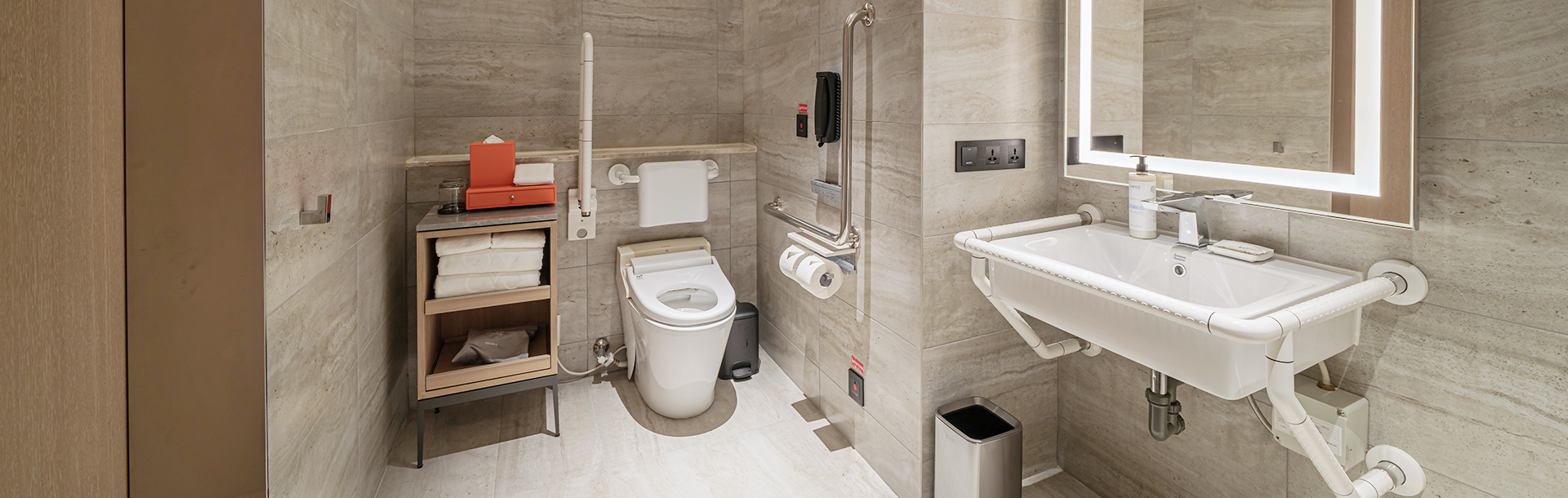 ALL_room_25A05_3Dq49NcDIg